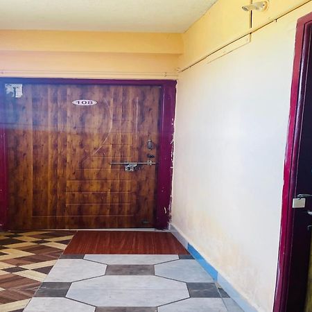 Skyry Hotel Iyyapanthangal Chennai Luaran gambar