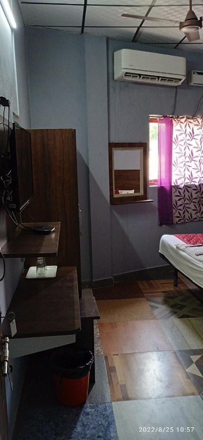 Skyry Hotel Iyyapanthangal Chennai Luaran gambar