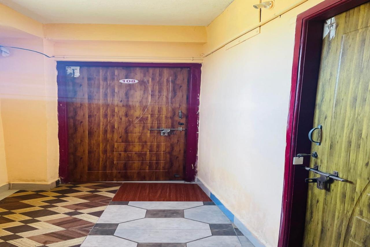 Skyry Hotel Iyyapanthangal Chennai Luaran gambar