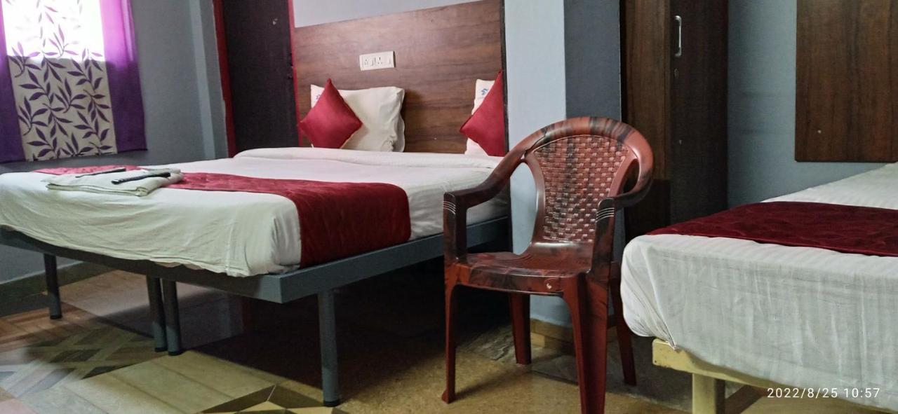 Skyry Hotel Iyyapanthangal Chennai Luaran gambar