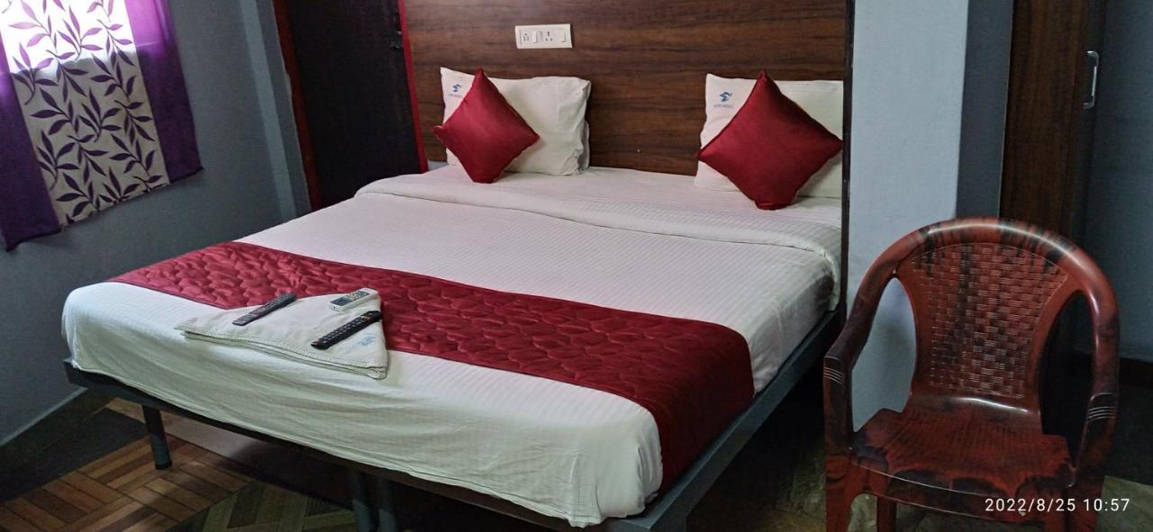 Skyry Hotel Iyyapanthangal Chennai Luaran gambar