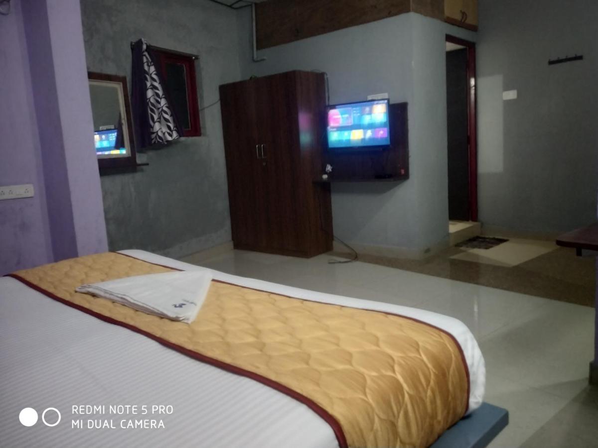 Skyry Hotel Iyyapanthangal Chennai Luaran gambar